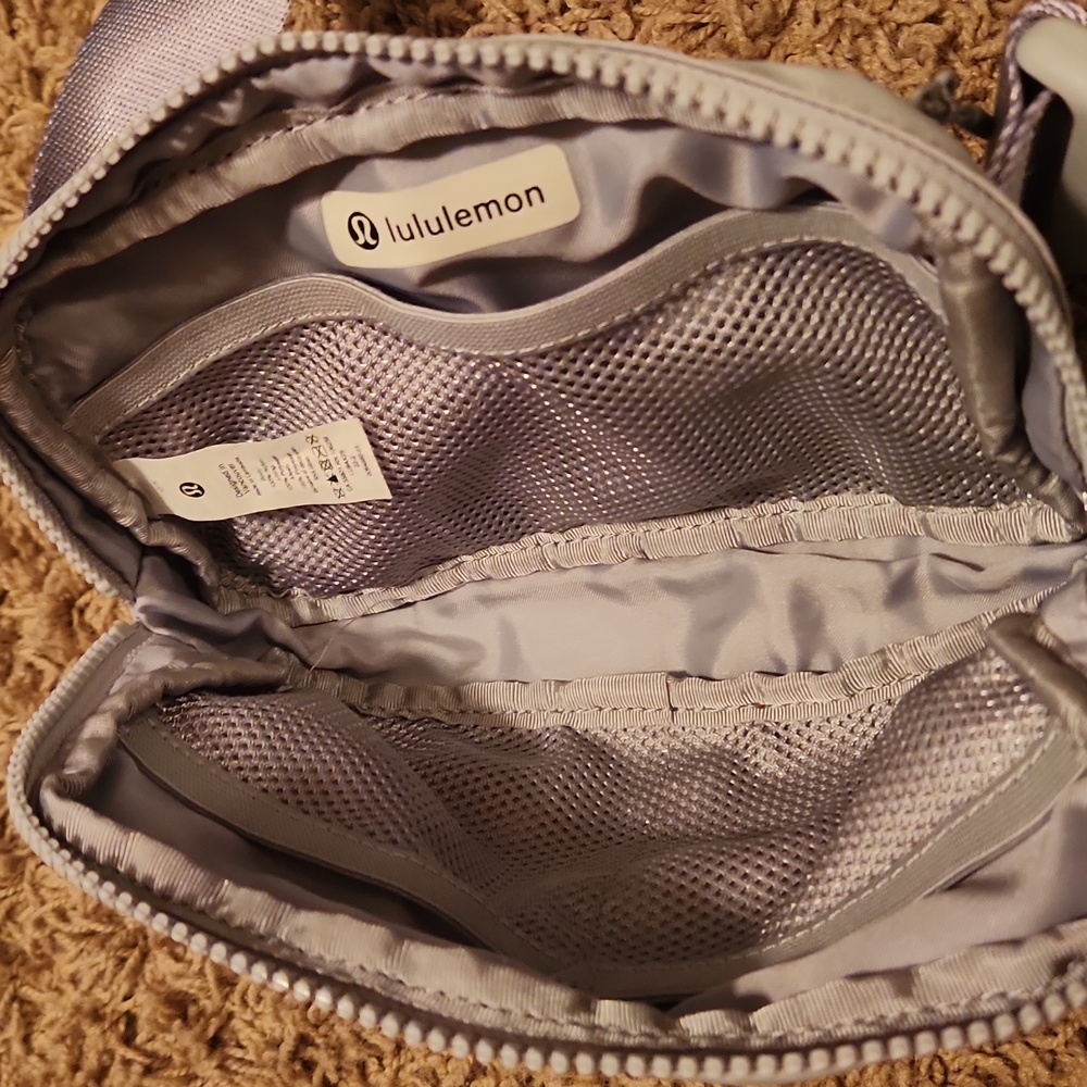 lululemon athletica Light Gray Crossbody Bag - Picture 9 of 12